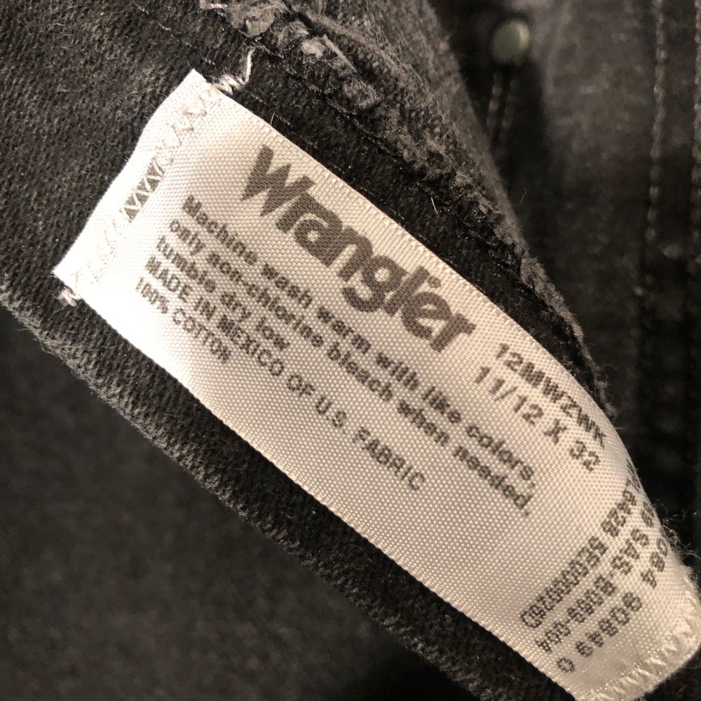 Ladies Wrangler black denim jeans. 26-32 - Picture 7 of 7